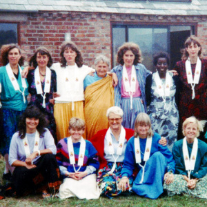 Public Ordinations at Taraloka, September 1989. Back row: Muditasri, Silaprabha (now resigned), Maitreyi, Sanghadevi, Ratnasuri, Srimala, Jayadevi, Kalyanaprabha and Ratnadharini. Front row: Anoma, Anjali, Vajrasuri, Vajragita and Ashokashri - the team for the ordination retreat.