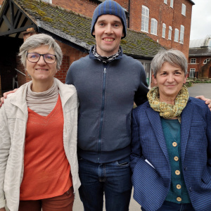 Aryanita, Sanghanistha and Saddhanandi gave short talks on their vision as the Chairs of the Paris Buddhist Centre, Padmaloka and Adhisthana respectively.